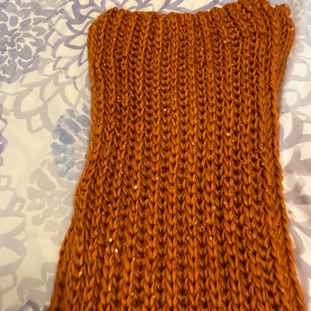 Aldo’s extra long winter scarf